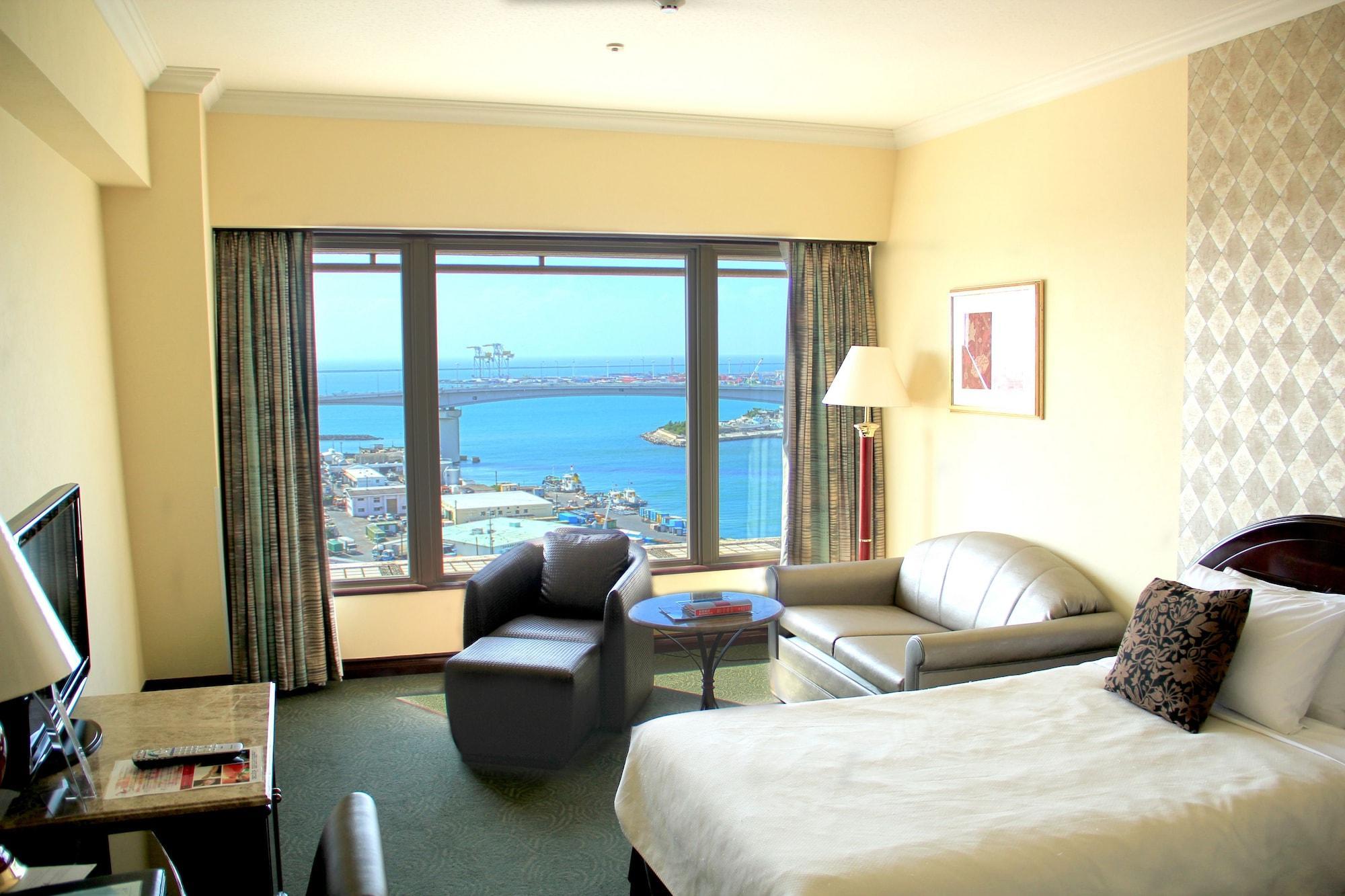 Okinawa Kariyushi Urban Resort Naha Extérieur photo